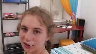 Raven haired MILF Portia Harlow fucks ung russisk pornofilm jente i sengen - 2022-12-05 00:53:13